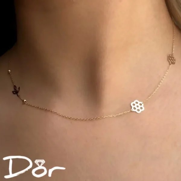 گردنبند گل و گوی