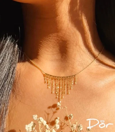 گردنبند شرابه‌ای